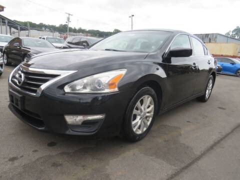 2014 Nissan Altima for sale at Saw Mill Auto in Yonkers NY