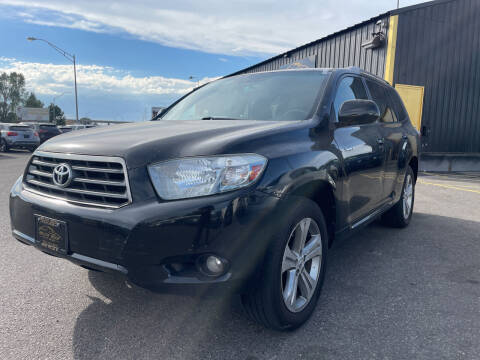 2009 Toyota Highlander for sale at BELOW BOOK AUTO SALES in Idaho Falls ID