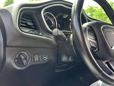 2015 Dodge Challenger SXT Plus