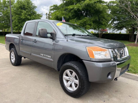 2013 Nissan Titan for sale at UNITED AUTO WHOLESALERS LLC in Portsmouth VA