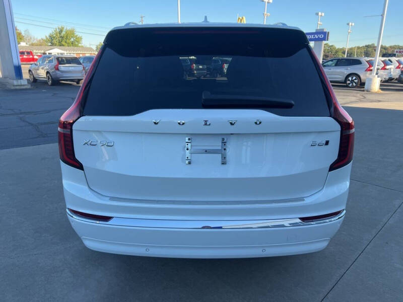 2026 Volvo XC90 B6 Plus 7P