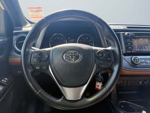 2017 Toyota RAV4 SE
