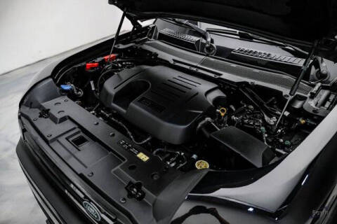 2024 Land Rover Defender 130 P400 X-Dynamic SE