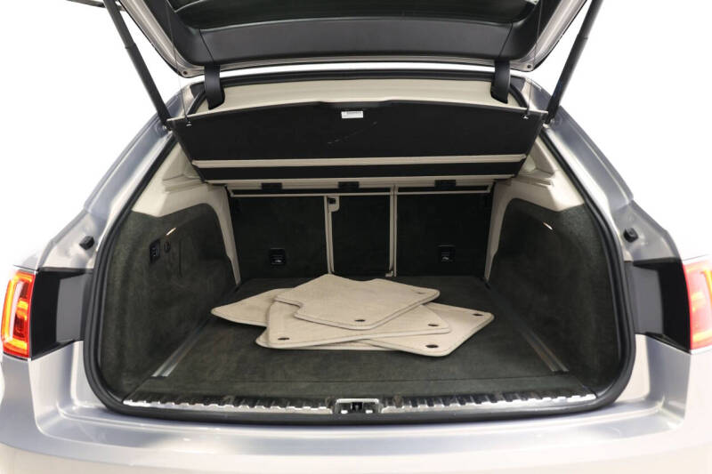 2020 Bentley Bentayga Hybrid