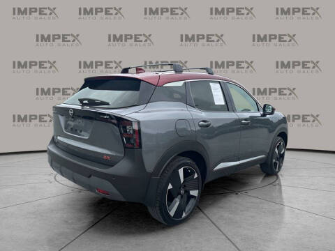 2025 Nissan Kicks SR