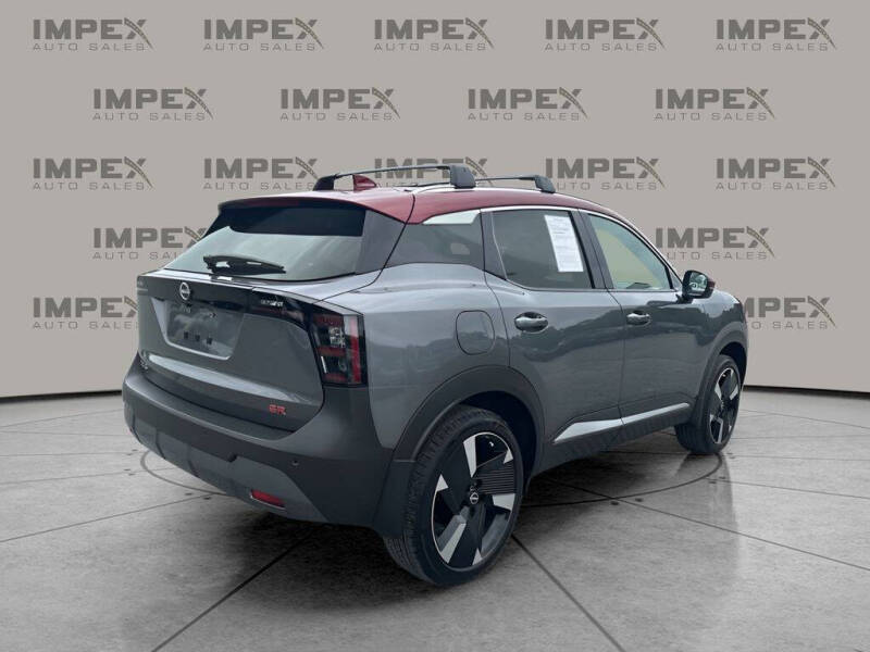 2025 Nissan Kicks SR