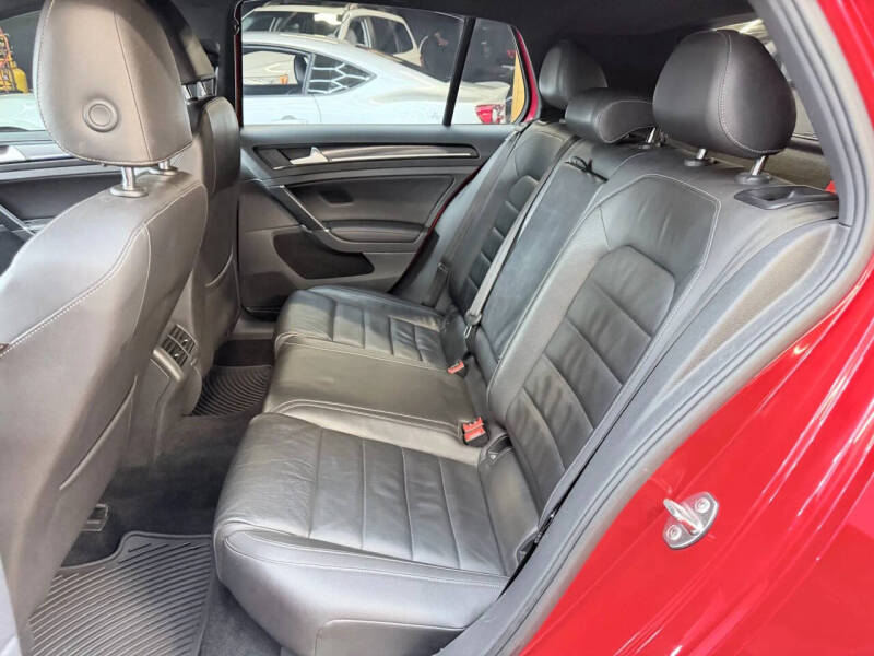 2016 Volkswagen Golf R