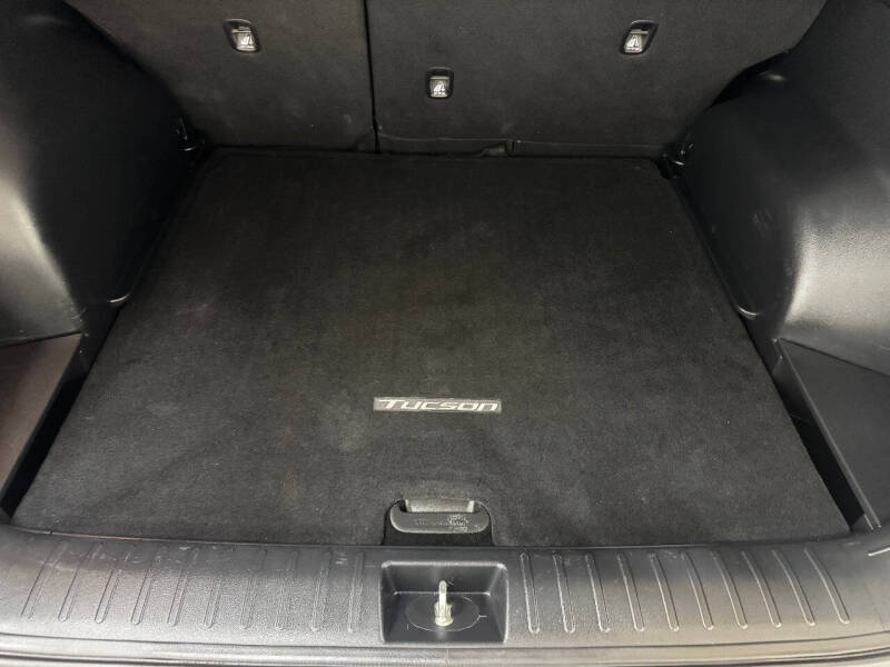 2022 Hyundai Tucson SE