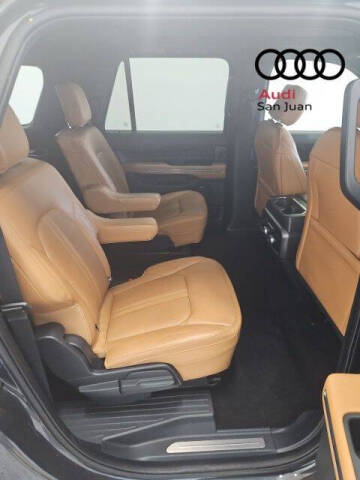 2022 Ford Expedition MAX Platinum