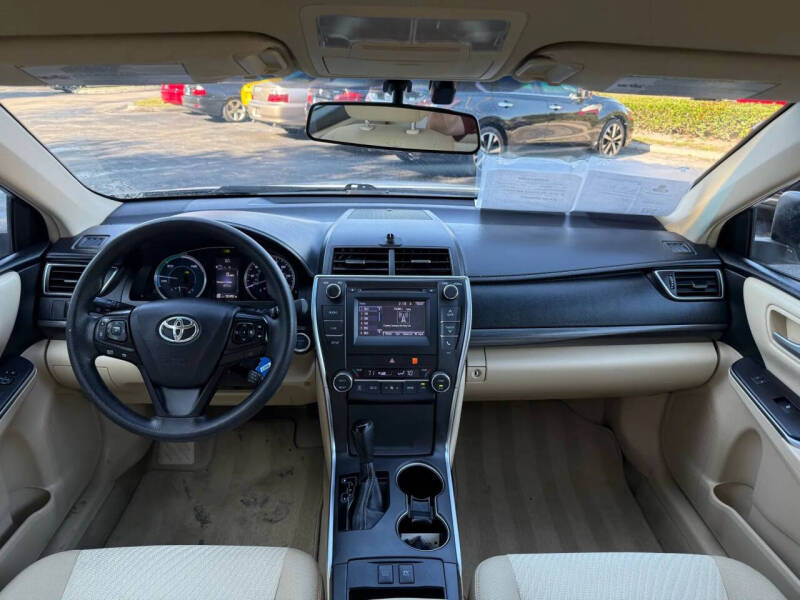 2017 Toyota Camry Hybrid