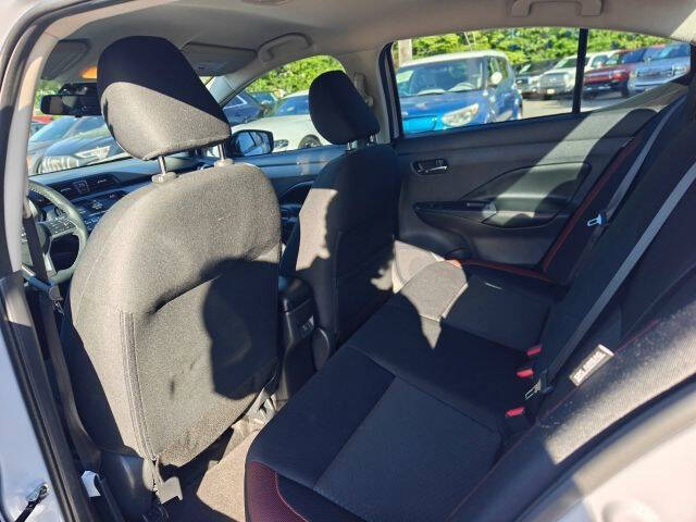 2024 Nissan Versa SR
