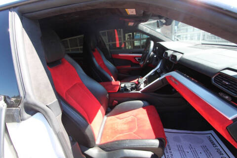 2019 Lamborghini Urus