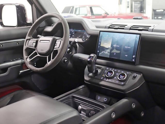 2023 Land Rover Defender