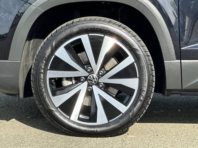 2024 Volkswagen Taos SE