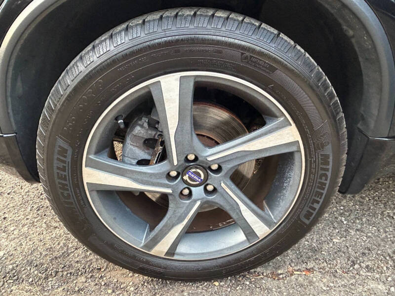 2014 Volvo XC90 3.2 R-Design Platinum