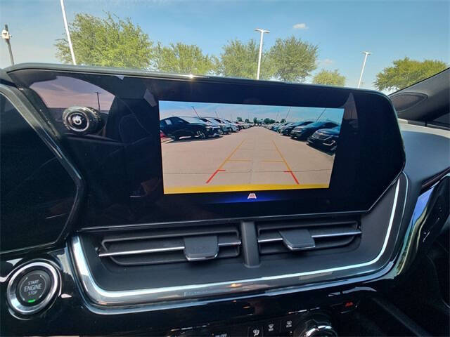 2025 Chevrolet Trax RS