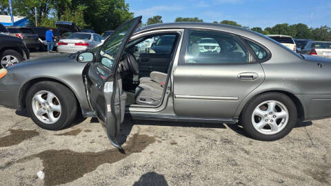 2003 Ford Taurus SES