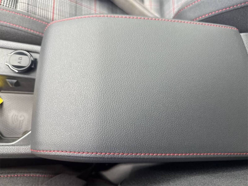 2025 Volkswagen Golf GTI S