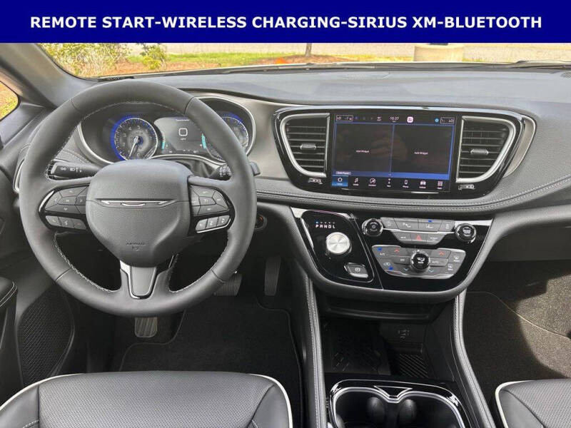 2027 Chrysler Pacifica Limited