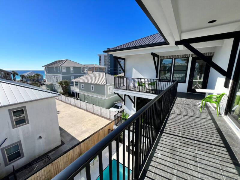 211 Snowdrift Rd Miramar Beach, FL 32550