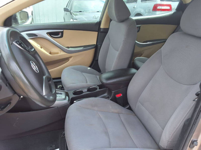 2013 Hyundai Elantra GLS photo 5