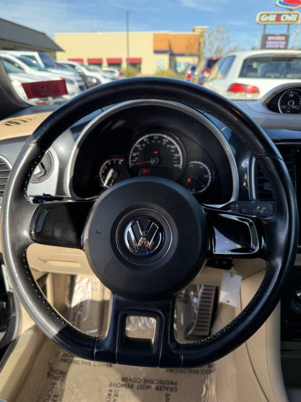2013 Volkswagen Beetle Convertible Turbo