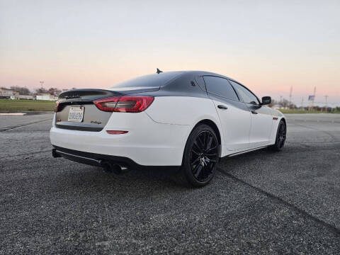 2014 Maserati Quattroporte Sport GT S