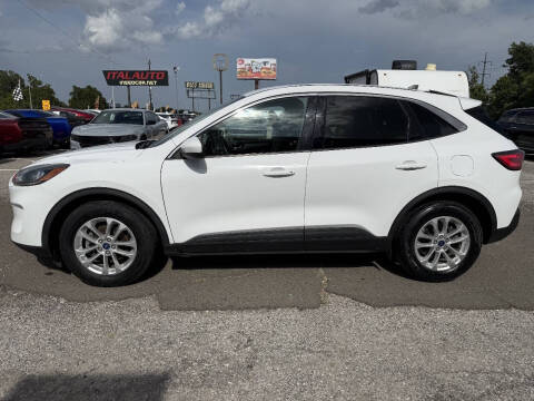 2020 Ford Escape SE