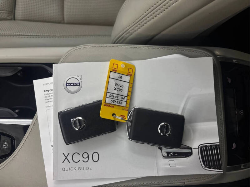 2020 Volvo XC90 T6 Inscription 6-Passenger