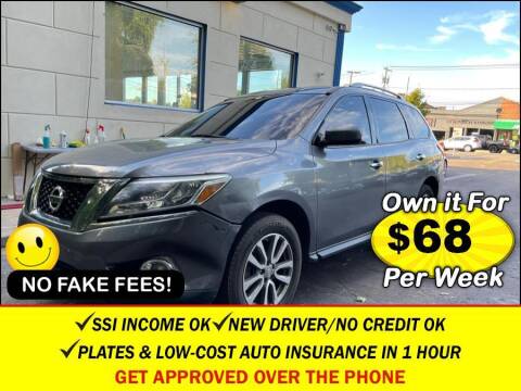 2015 Nissan Pathfinder for sale at AUTOFYND in Elmont NY
