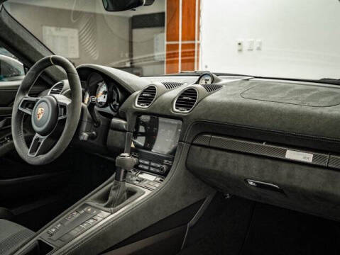 2024 Porsche 718 Cayman GT4 RS