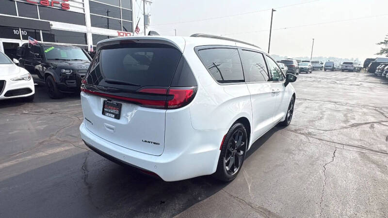 2026 Chrysler Pacifica Limited