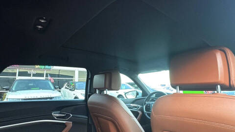 2019 Audi e-tron quattro Premium Plus