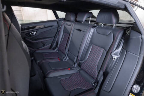 2024 Lamborghini Urus S