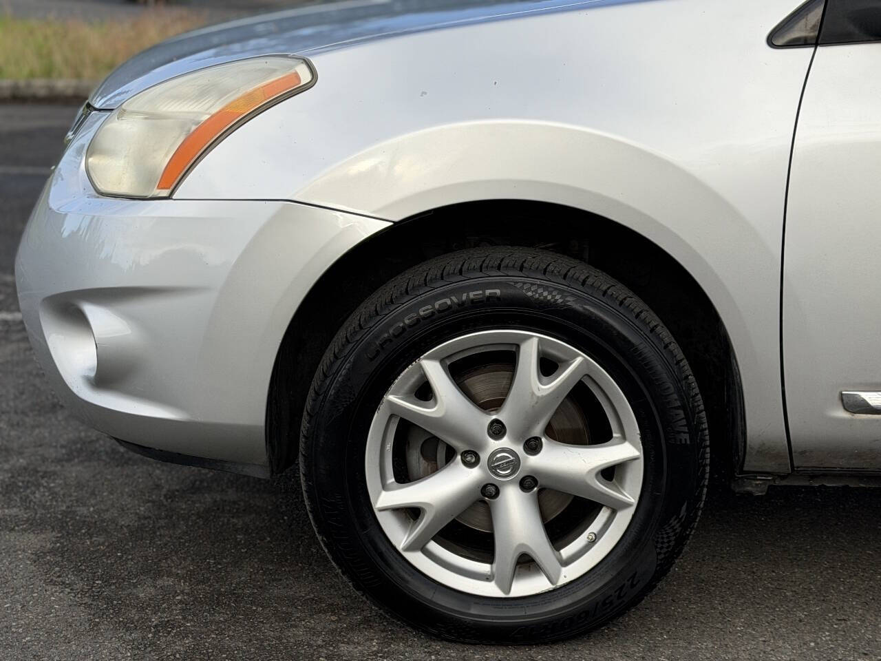 Silver 2011 Nissan Rogue S AWD S 4dr Crossover 12