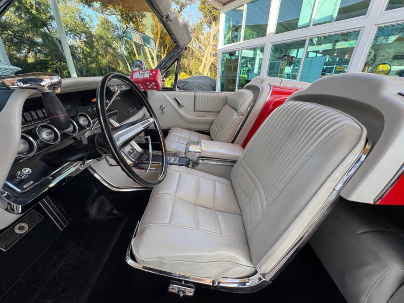 1966 Ford Thunderbird