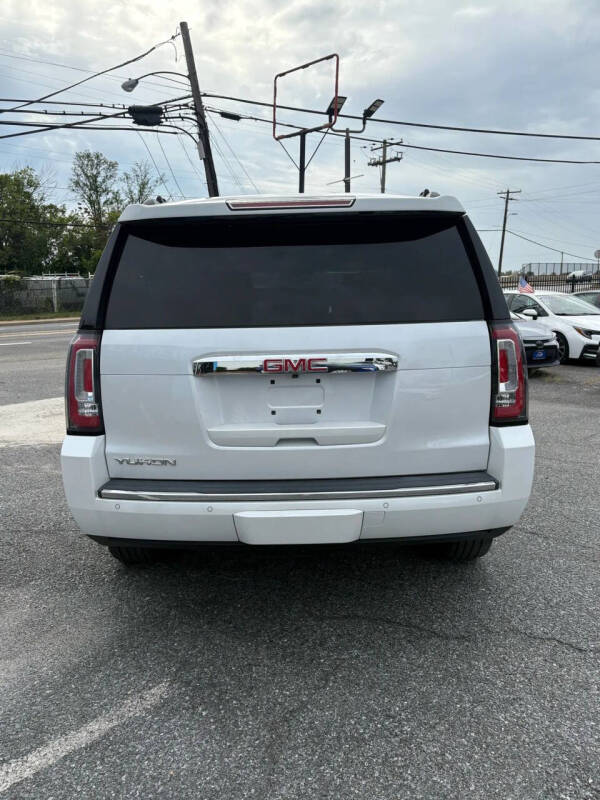 2017 GMC Yukon Denali