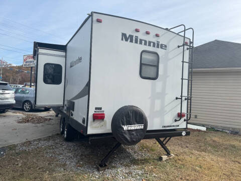 2018 Winnebago Minnie