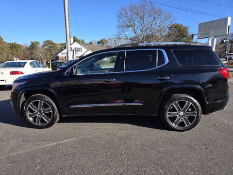 2017 GMC Acadia Denali
