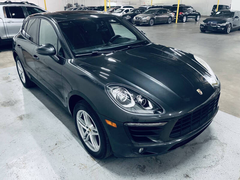 2017 Porsche Macan