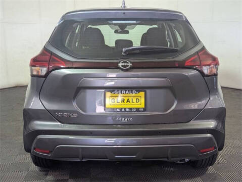 2025 Nissan Kicks Play S