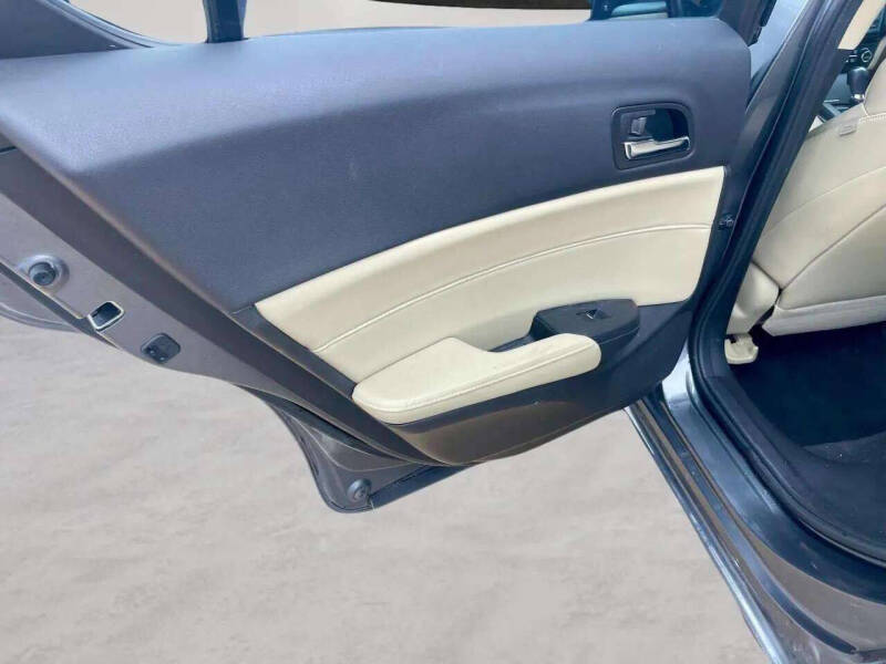 2014 Acura ILX 2.0L w/Tech