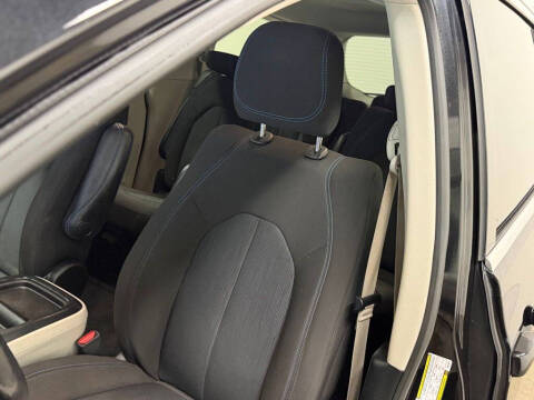 2021 Chrysler Pacifica Touring