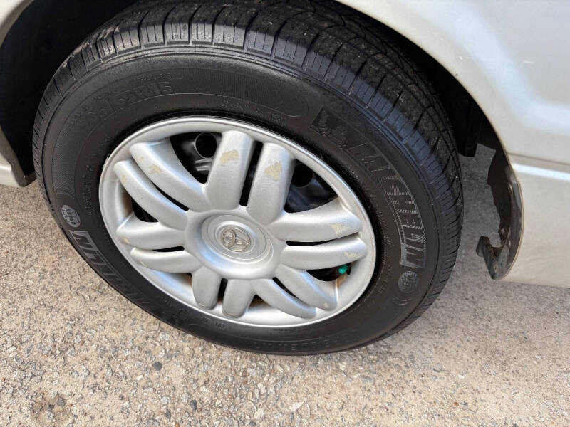 2001 Toyota Camry LE V6