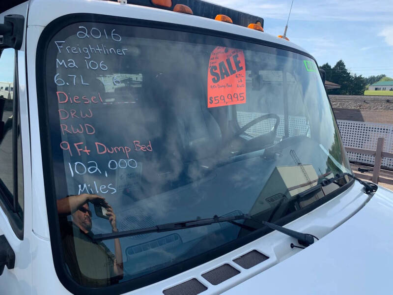 2016 Freightliner M2 106