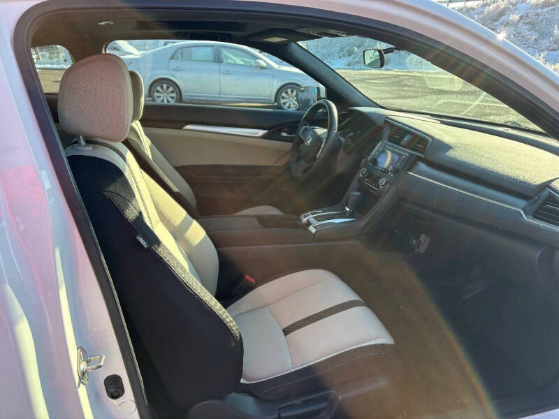 2017 Honda Civic LX-P