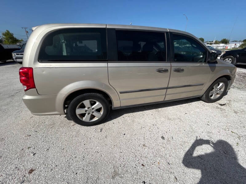 2014 Dodge Grand Caravan SE