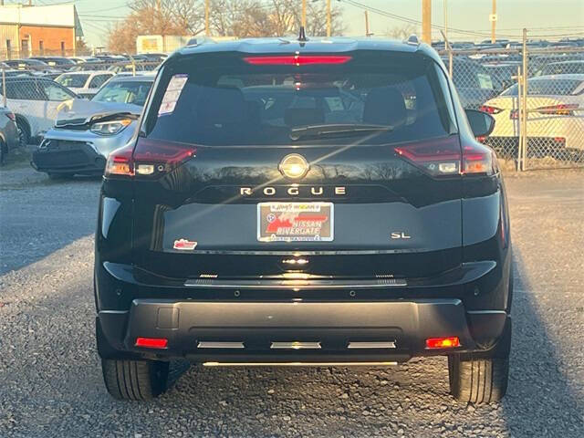 2025 Nissan Rogue SL