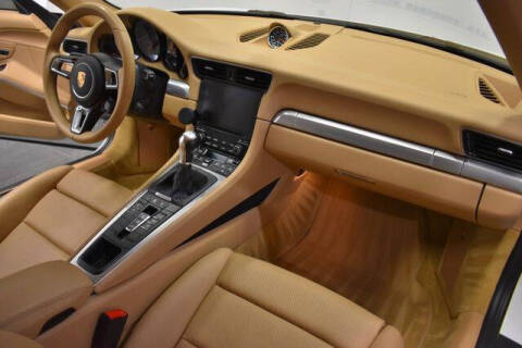 2017 Porsche 911 Carrera 4S