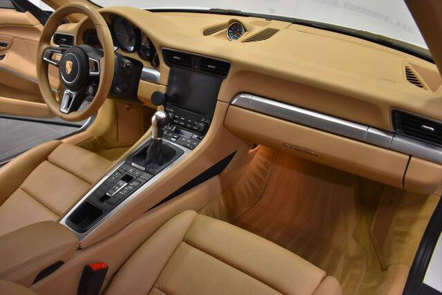 2017 Porsche 911 Carrera 4S